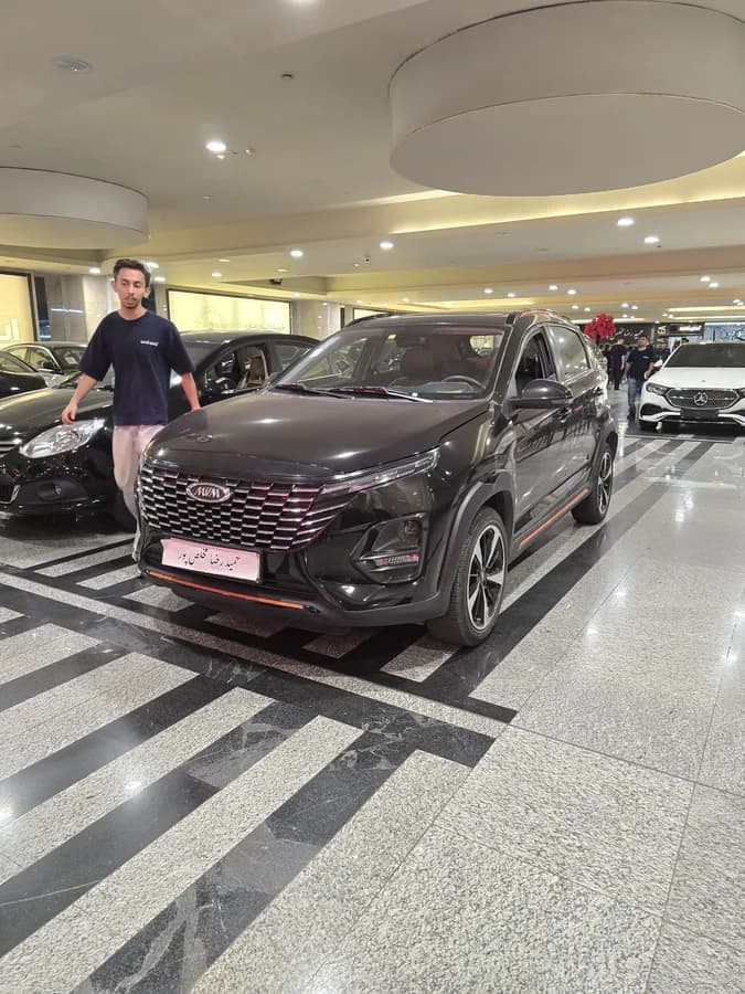ام وی ام X33 — عکس ۳ از ۶