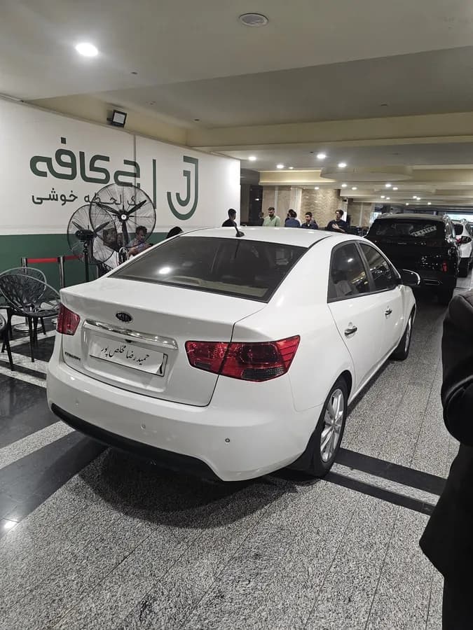 کیا سراتو — عکس ۴ از ۵