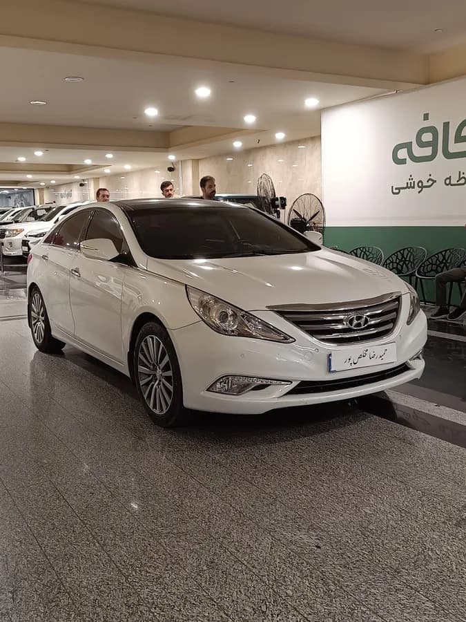 هیوندای سوناتا — عکس ۲ از ۵