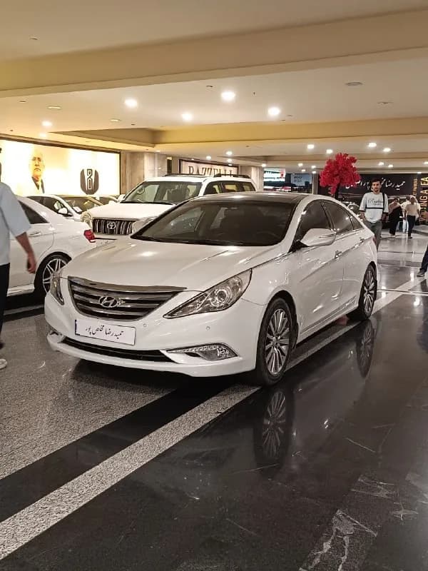 هیوندای سوناتا — عکس ۱ از ۵