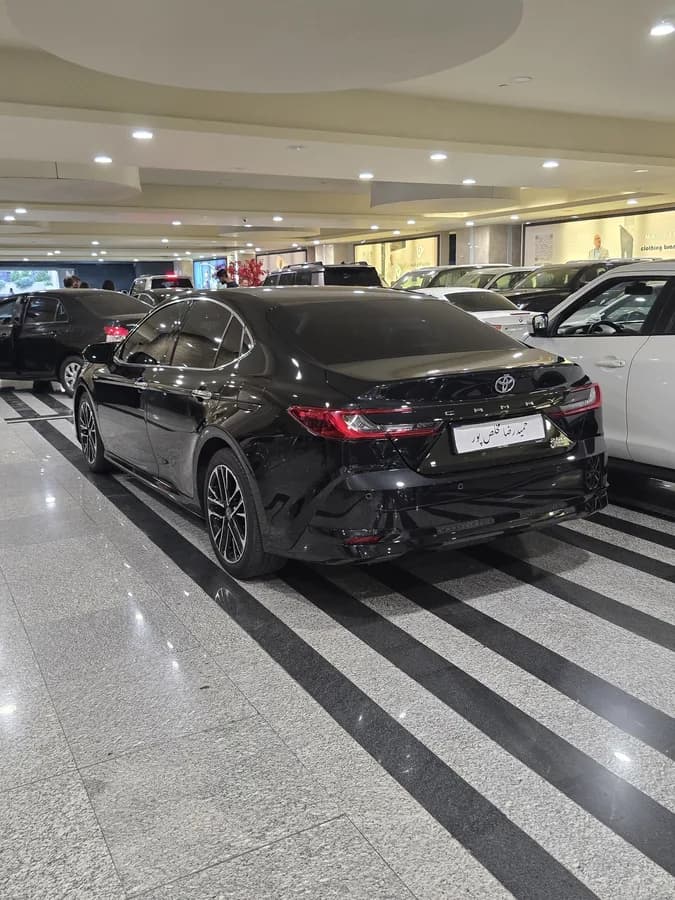 تویوتا کمری — عکس ۶ از ۶
