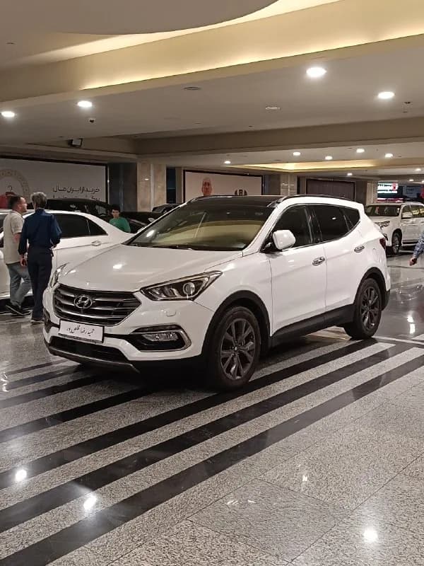 هیوندای سانتافه — عکس ۱ از ۶