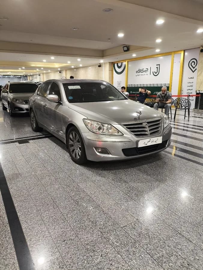هیوندای جنسیس — عکس ۵ از ۶