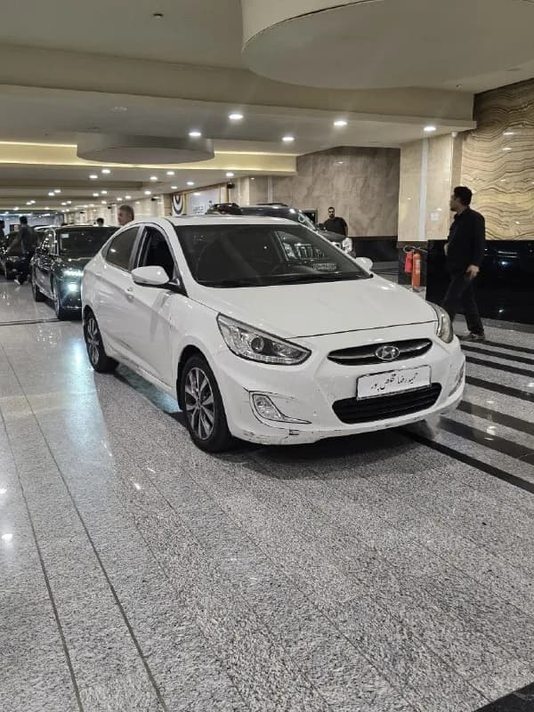 هیوندای اکسنت — عکس ۱ از ۷