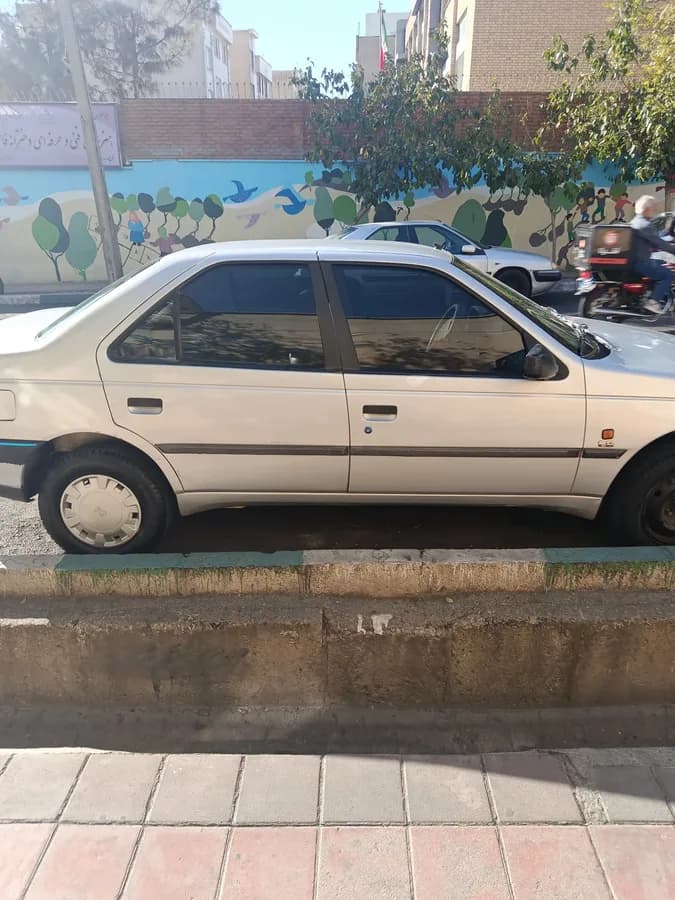 پژو 405 — عکس ۴ از ۴
