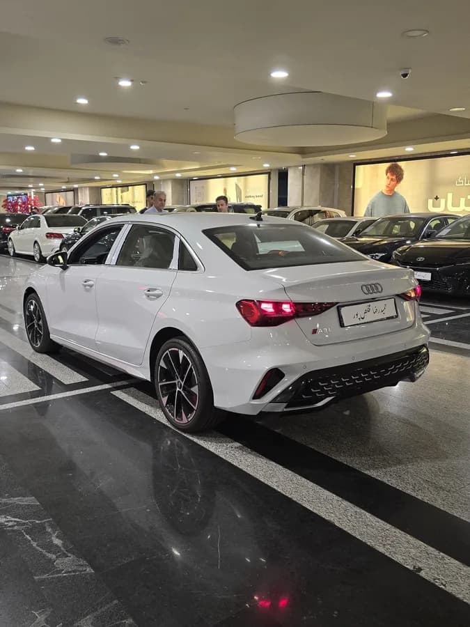 آئودی A3L — عکس ۴ از ۶
