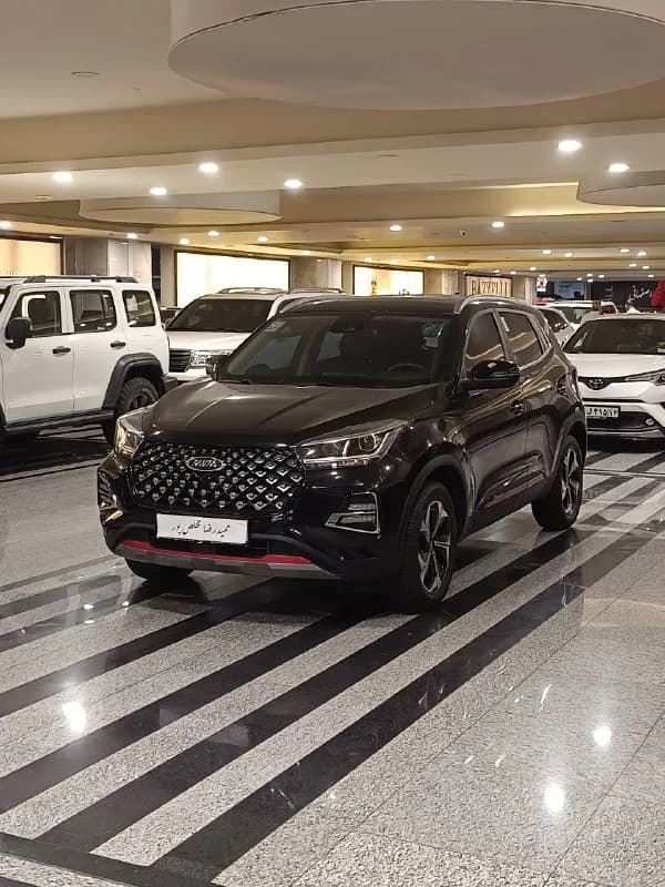 ام وی ام X55 پرو — عکس ۱ از ۶