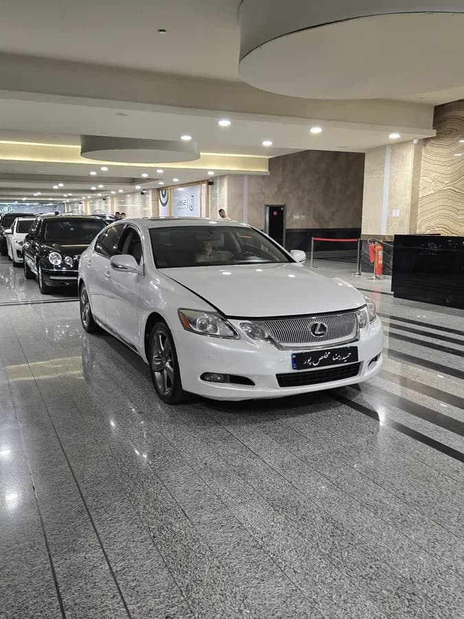 لکسوس GS — عکس ۳ از ۶