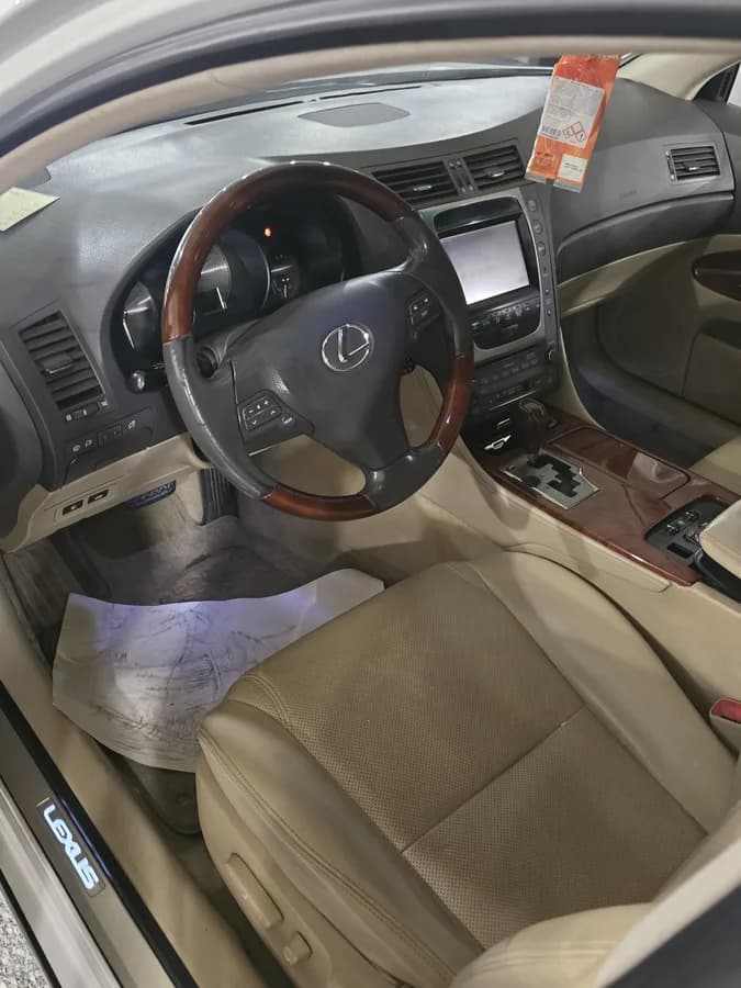 لکسوس GS — عکس ۲ از ۶