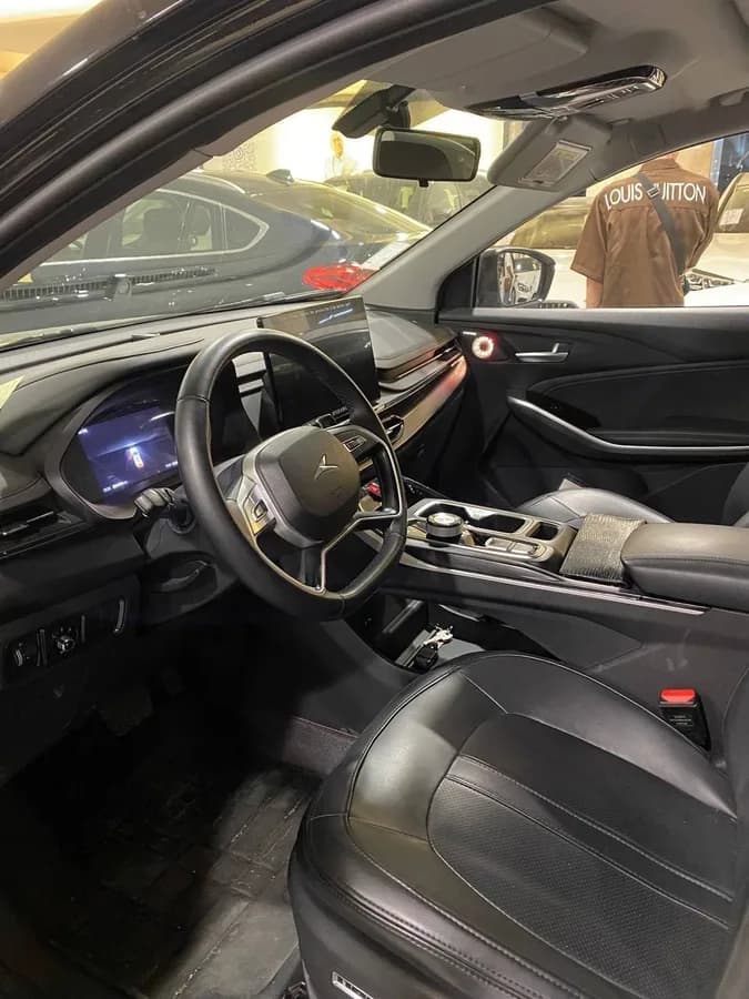 کی ام سی X5 — عکس ۴ از ۶