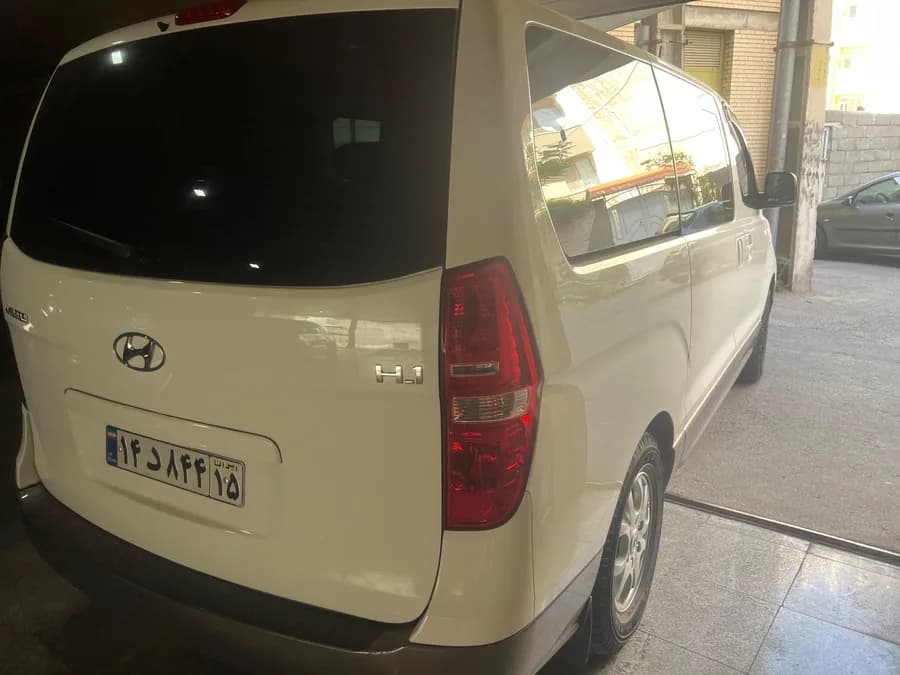 هیوندای H1 — عکس ۲ از ۴