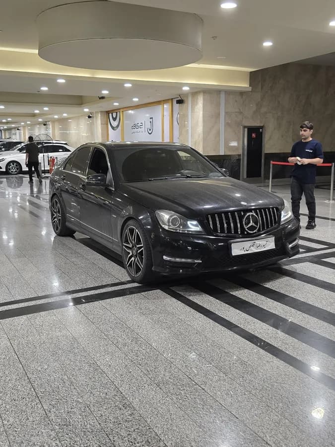 مرسدس بنز کلاس C — عکس ۵ از ۶
