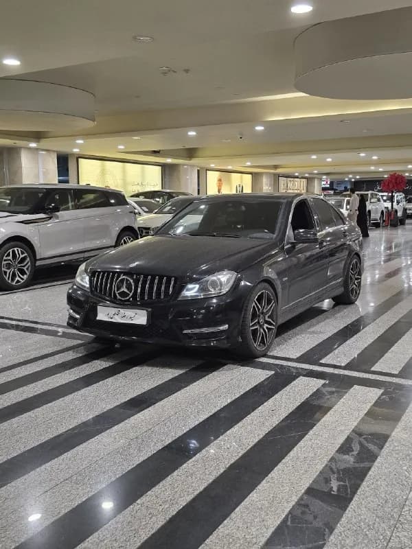 مرسدس بنز کلاس C — عکس ۱ از ۶