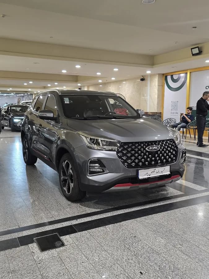 ام وی ام X55 پرو — عکس ۲ از ۶