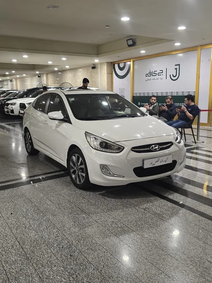 هیوندای اکسنت — عکس ۶ از ۶