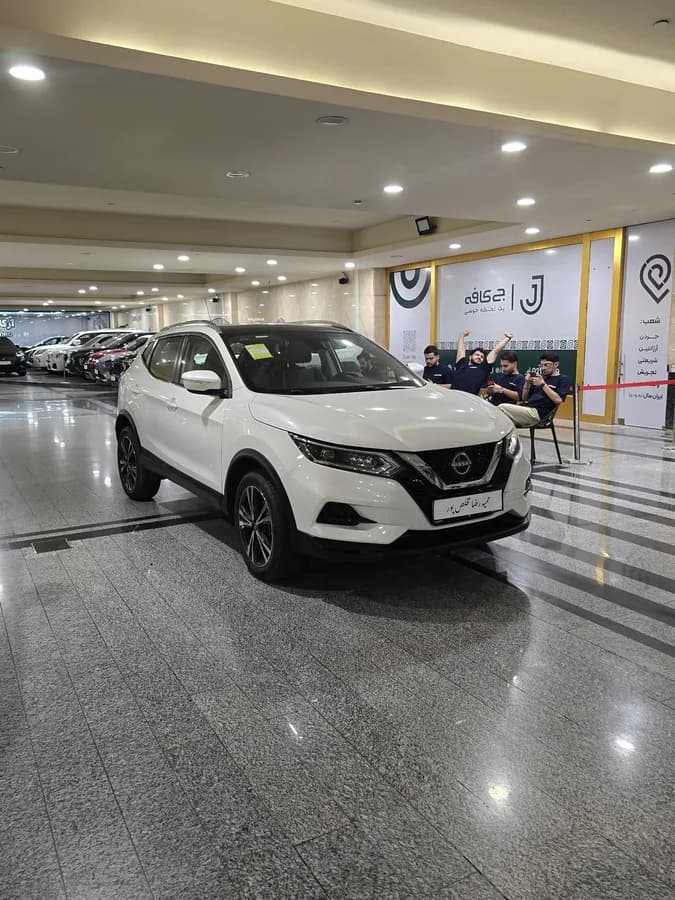 نیسان قشقایی — عکس ۴ از ۶