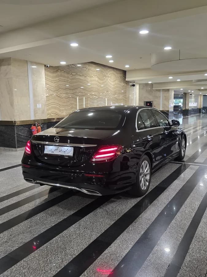 مرسدس بنز کلاس E — عکس ۵ از ۱۰