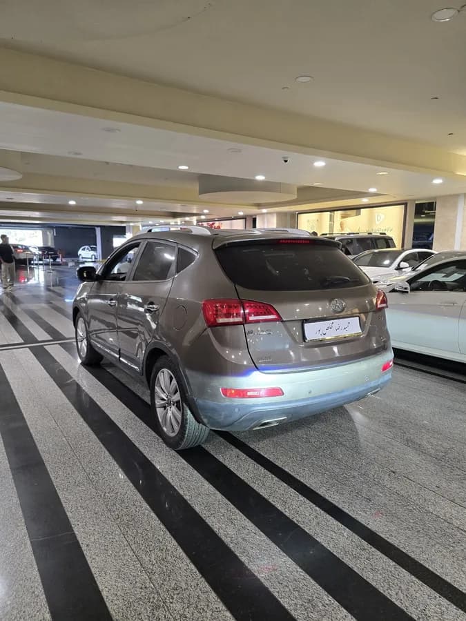 جک S5 — عکس ۵ از ۶