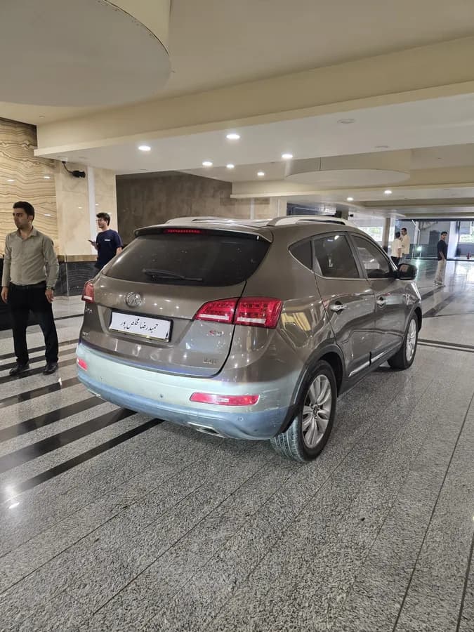 جک S5 — عکس ۴ از ۶