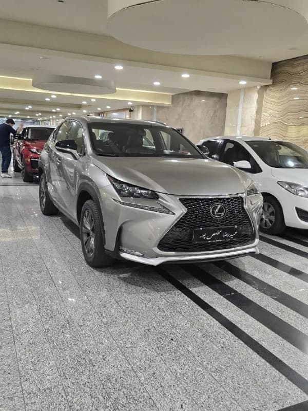 لکسوس NX — عکس ۱ از ۵