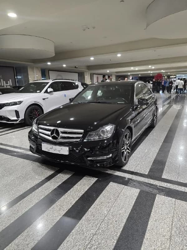 مرسدس بنز کلاس C — عکس ۱ از ۶