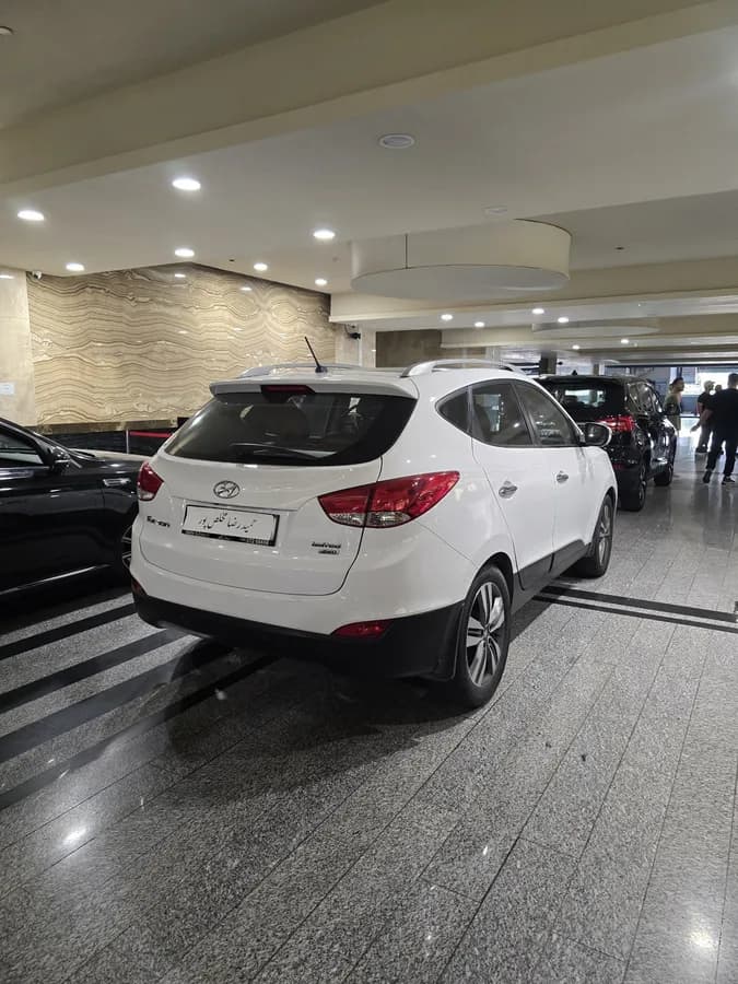 هیوندای توسان — عکس ۴ از ۶