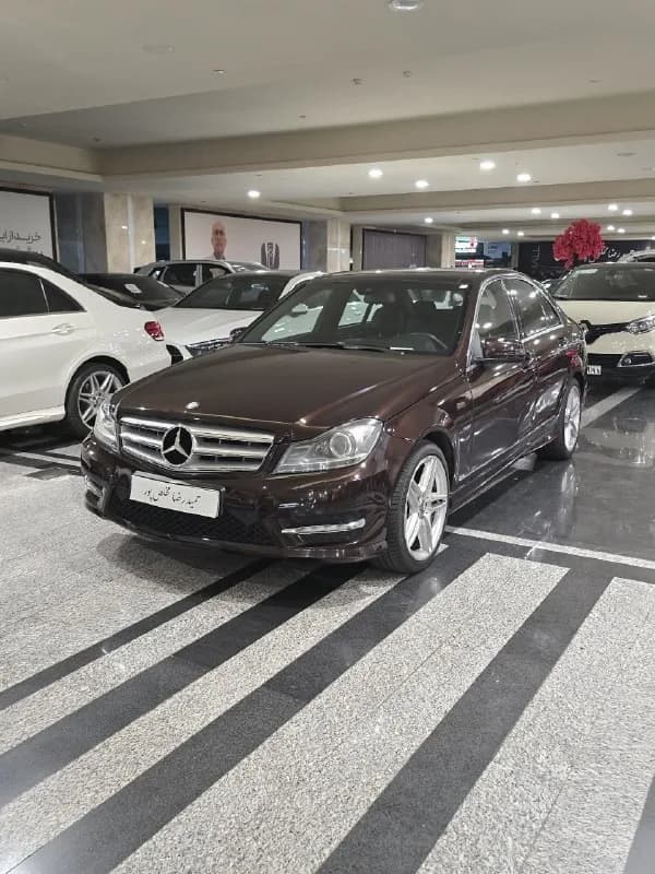 مرسدس بنز کلاس C — عکس ۱ از ۶