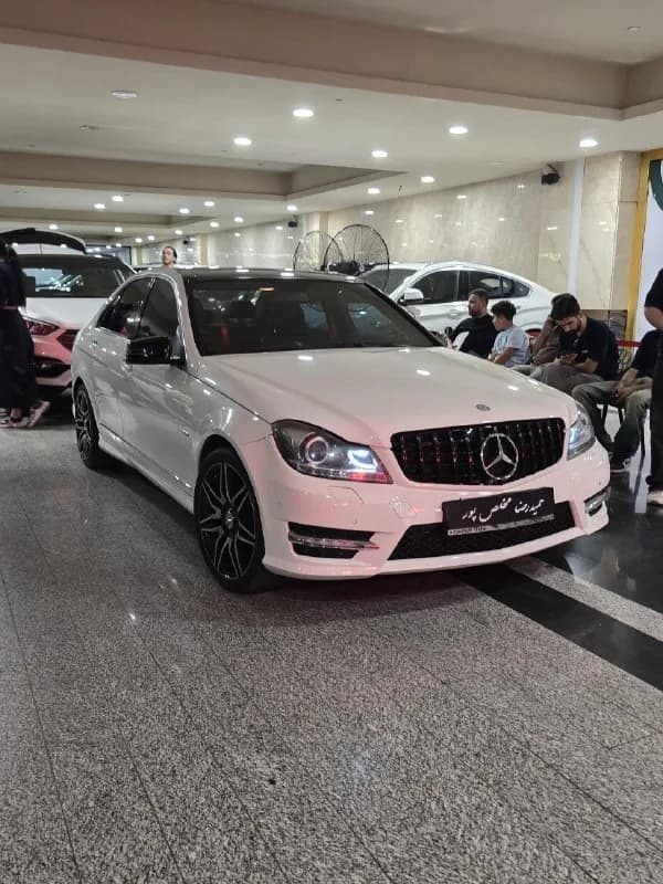 مرسدس بنز کلاس C — عکس ۱ از ۱