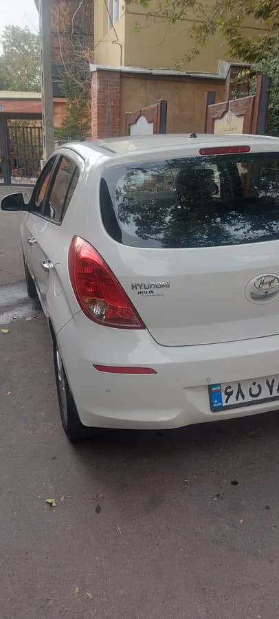 هیوندای i20 — عکس ۳ از ۳