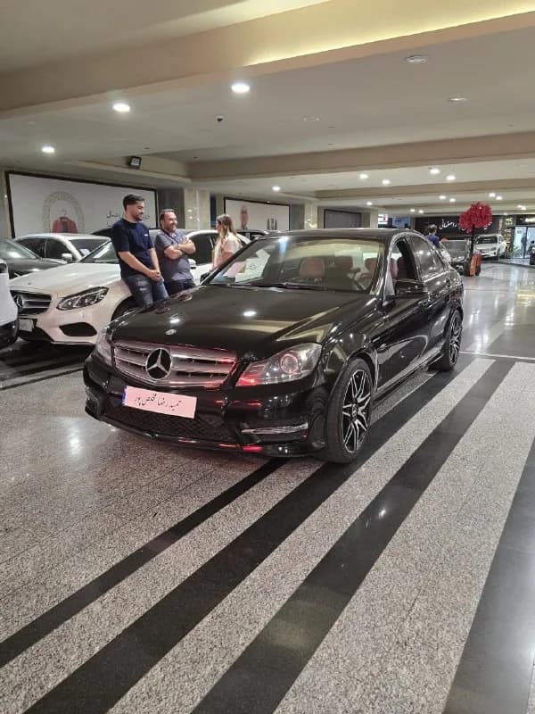 مرسدس بنز کلاس C — عکس ۱ از ۶