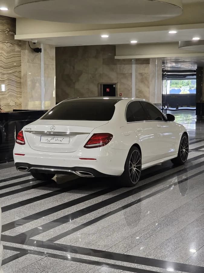 مرسدس بنز کلاس E — عکس ۲ از ۹