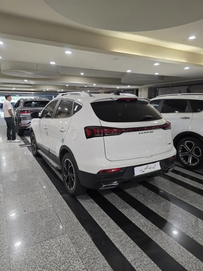 کی ام سی X5 — عکس ۲ از ۵