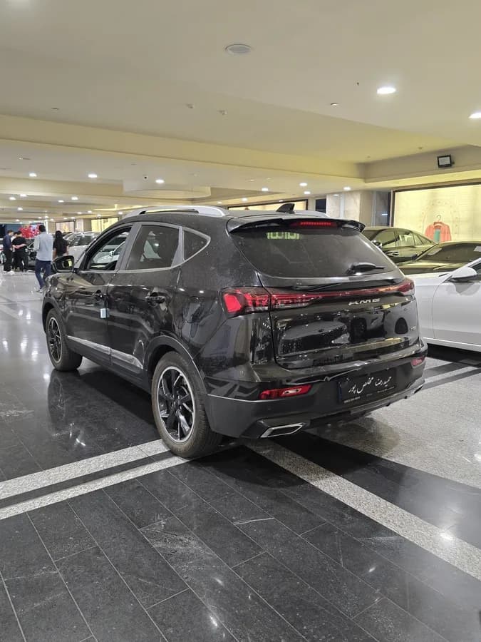 کی ام سی X5 — عکس ۶ از ۶
