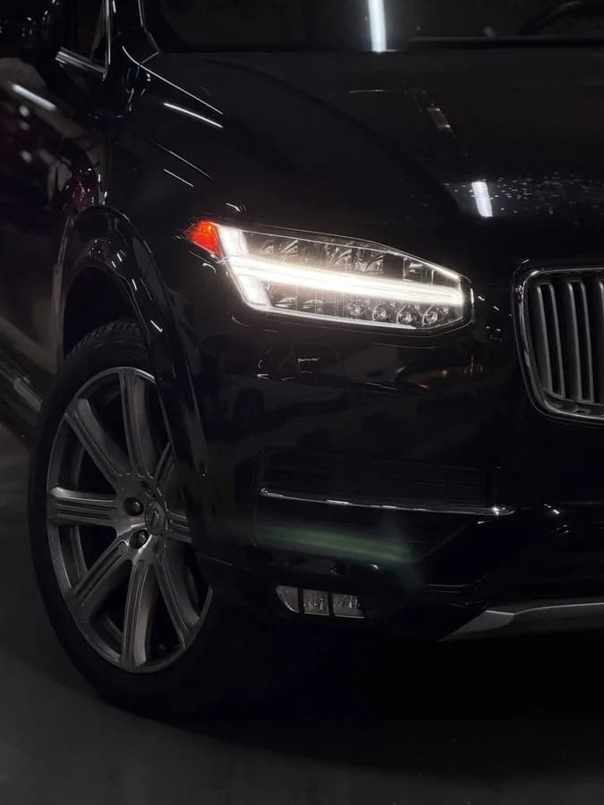 ولوو XC90 — عکس ۶ از ۸