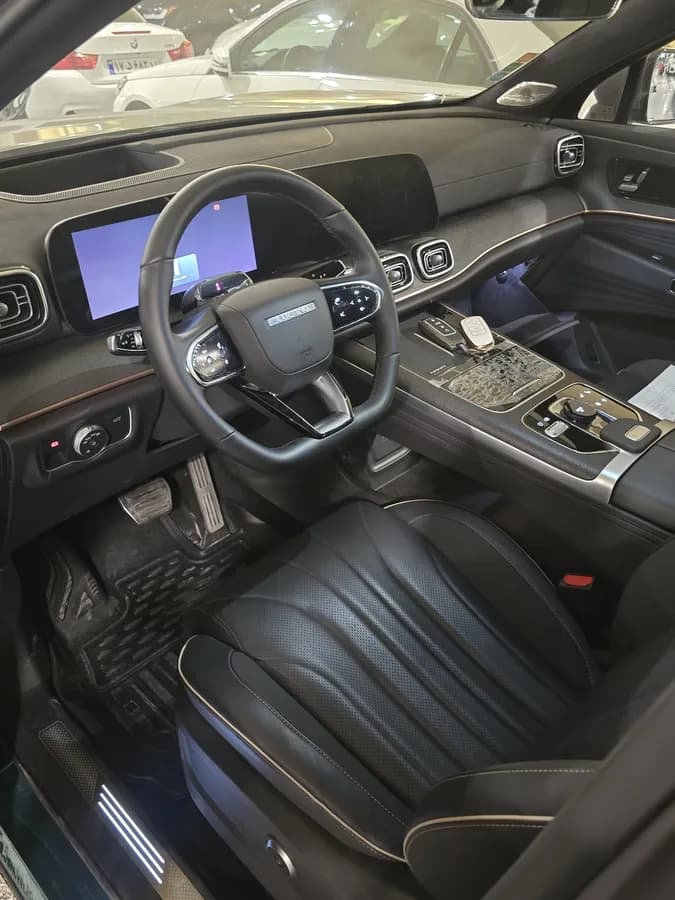 لوکانو L8 — عکس ۴ از ۶