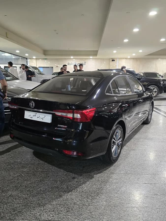 ام جی MG5 — عکس ۶ از ۸