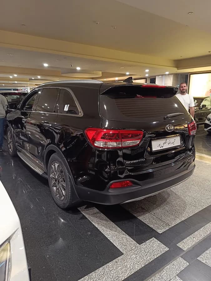 کیا سورنتو — عکس ۶ از ۸