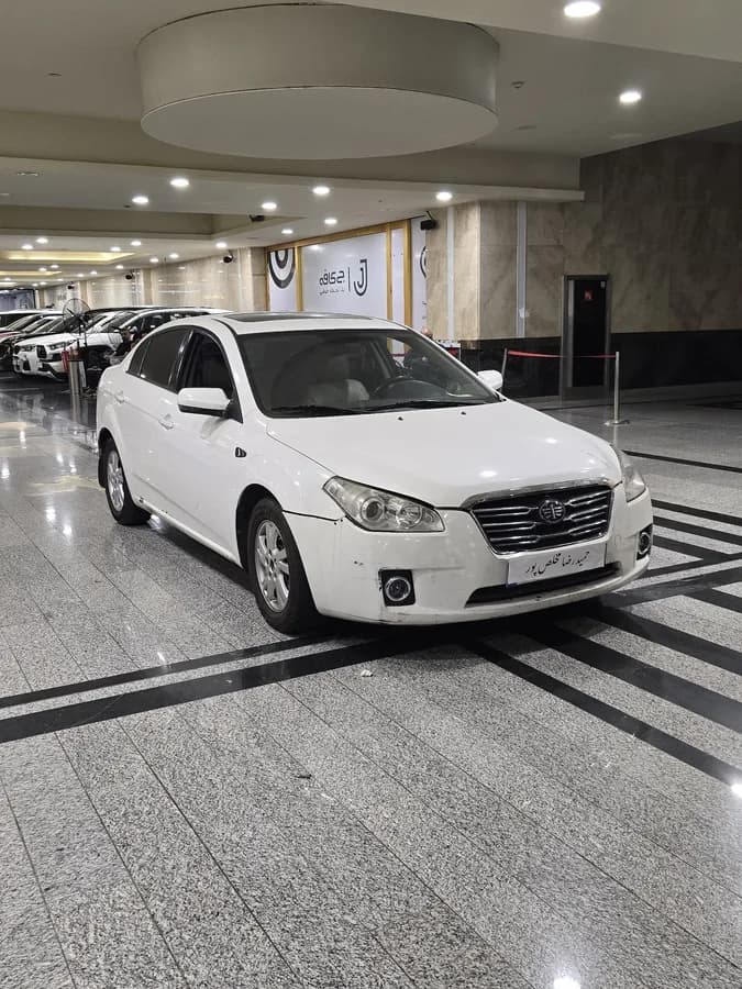 بسترن B50 — عکس ۵ از ۶