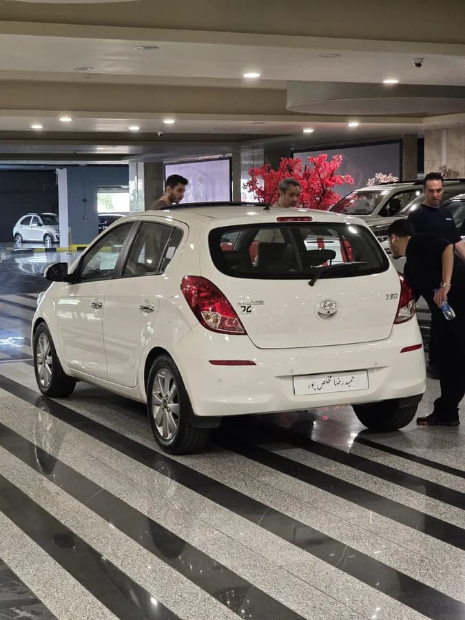 هیوندای i20 — عکس ۶ از ۷