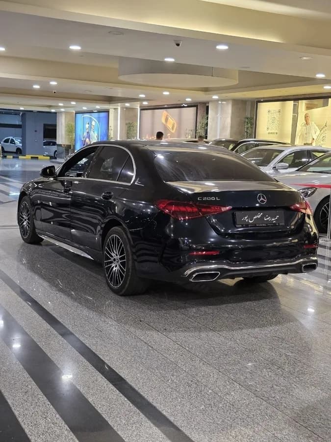 مرسدس بنز کلاس C — عکس ۳ از ۶