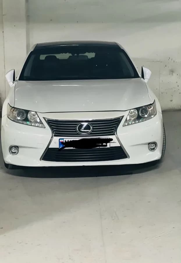 لکسوس ES — عکس ۱ از ۱۰