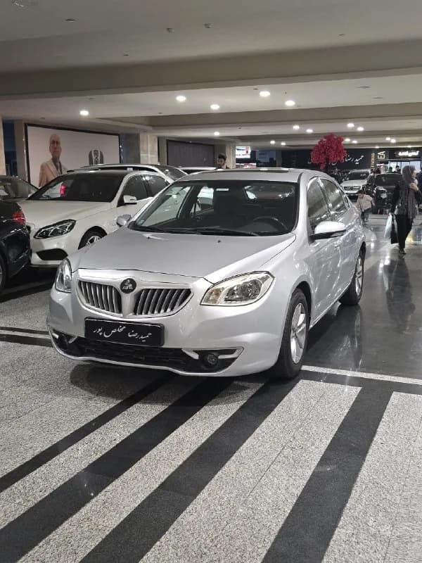 برلیانس H330 — عکس ۱ از ۱