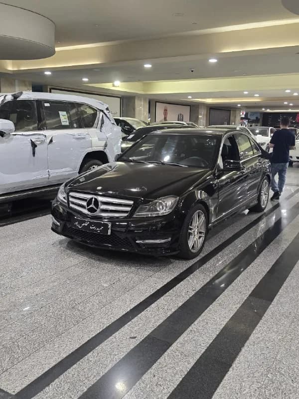 مرسدس بنز کلاس C — عکس ۱ از ۶