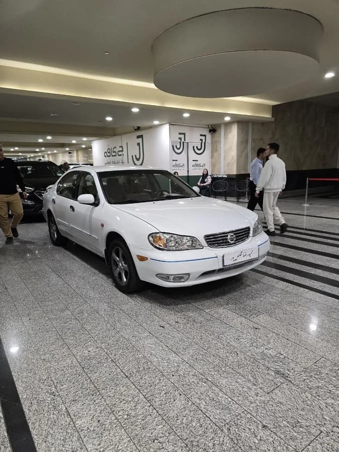 نیسان ماکسیما — عکس ۳ از ۶