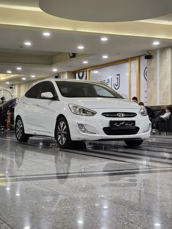 هیوندای اکسنت — عکس ۶ از ۶
