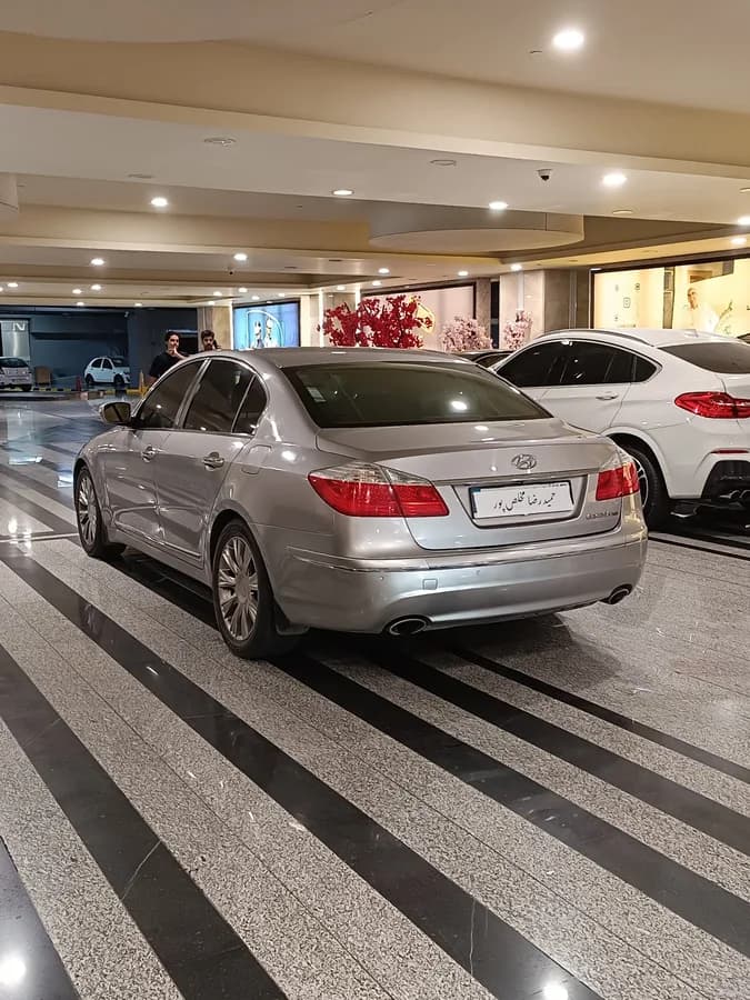 هیوندای جنسیس — عکس ۶ از ۷
