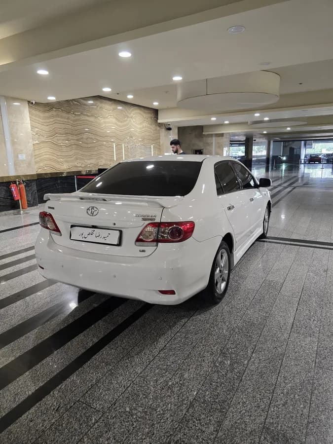 تویوتا کرولا — عکس ۶ از ۶