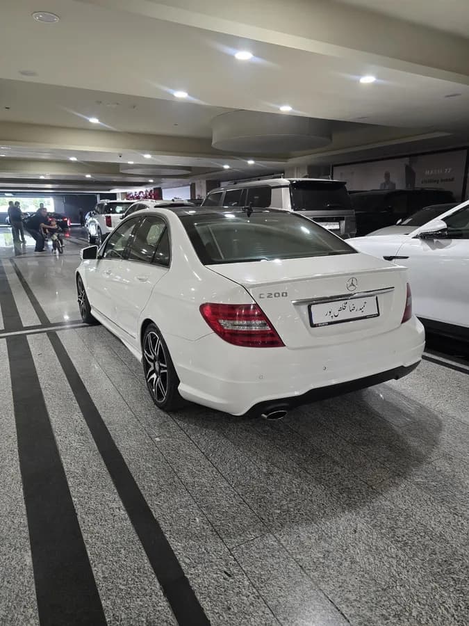 مرسدس بنز کلاس C — عکس ۷ از ۷