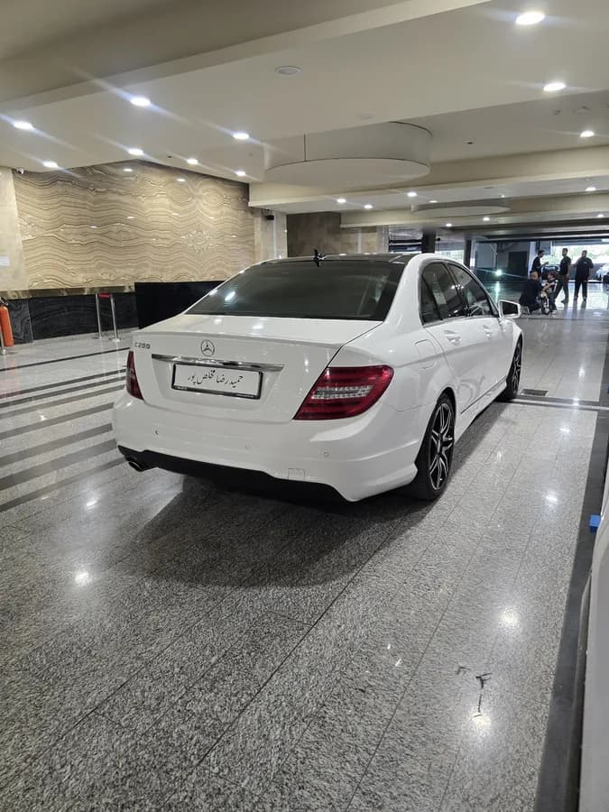 مرسدس بنز کلاس C — عکس ۵ از ۷