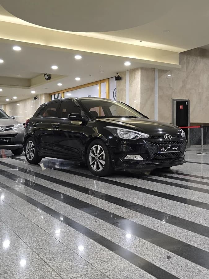 هیوندای i20 — عکس ۵ از ۶